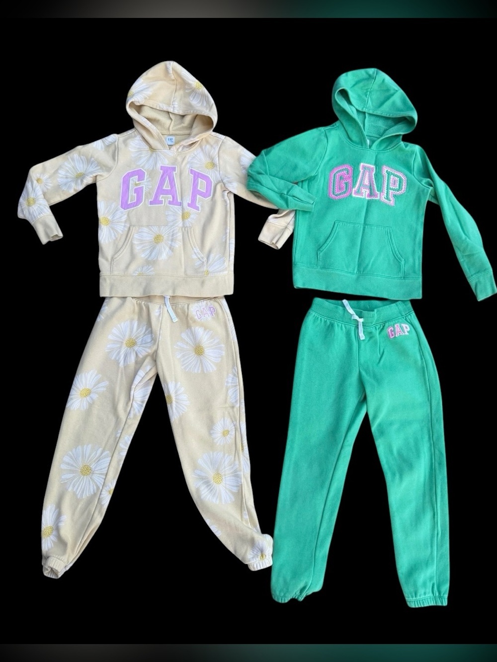 Vintage Y2k Girl’s Gap Kids Yellow Daisy Print
Hoodie Sweatpants 4Pc Medium 8